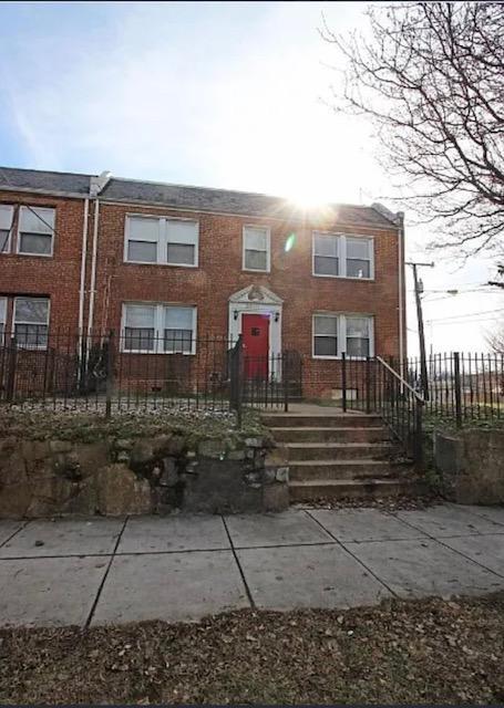 Foto principal - 3301 D St SE