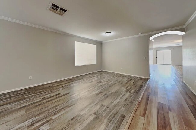 Foto del edificio - 6861 W Townley Ave