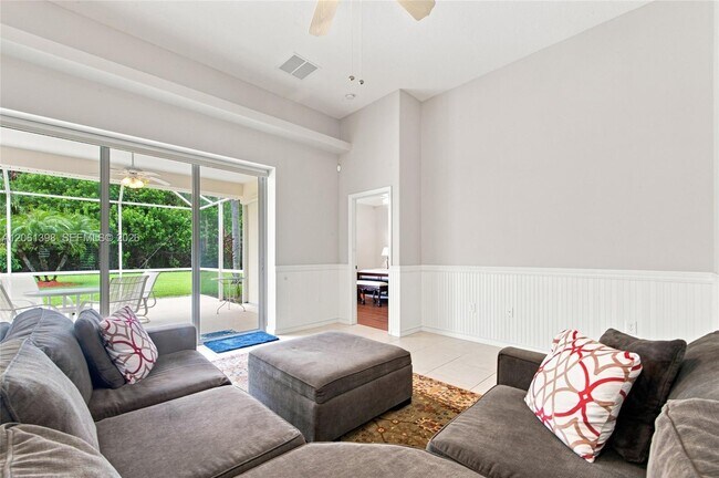 Foto del edificio - 4025 Chablis St SW
