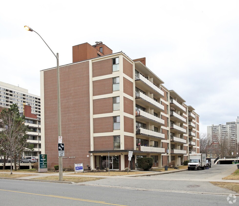 Foto principal - 56 Thorncliffe Park Dr