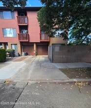 Building Photo - 401 Maryland Ave