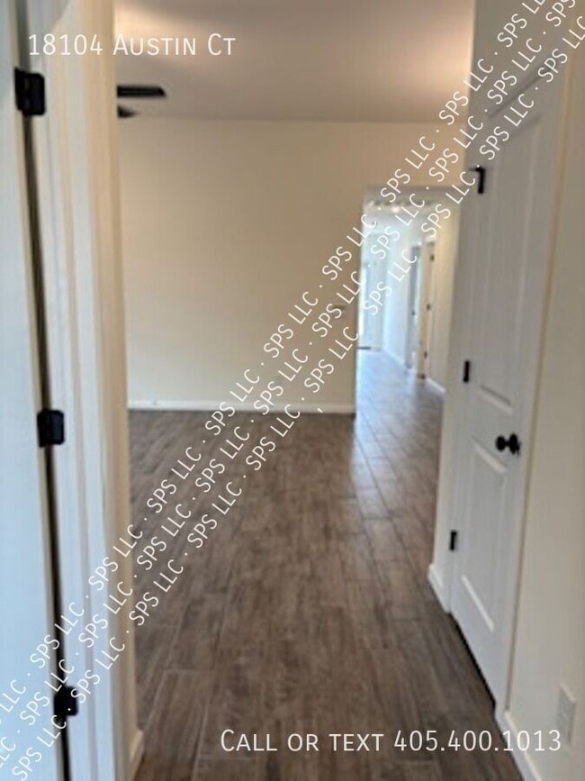 Photo - 18104 Austin Ct- House