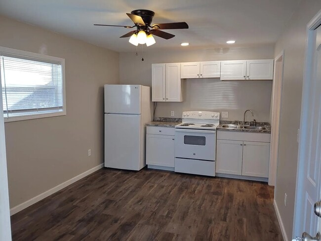 Building Photo - 7807 OH-56