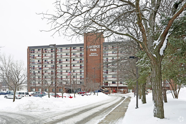 Building Photo - Lawrence Park