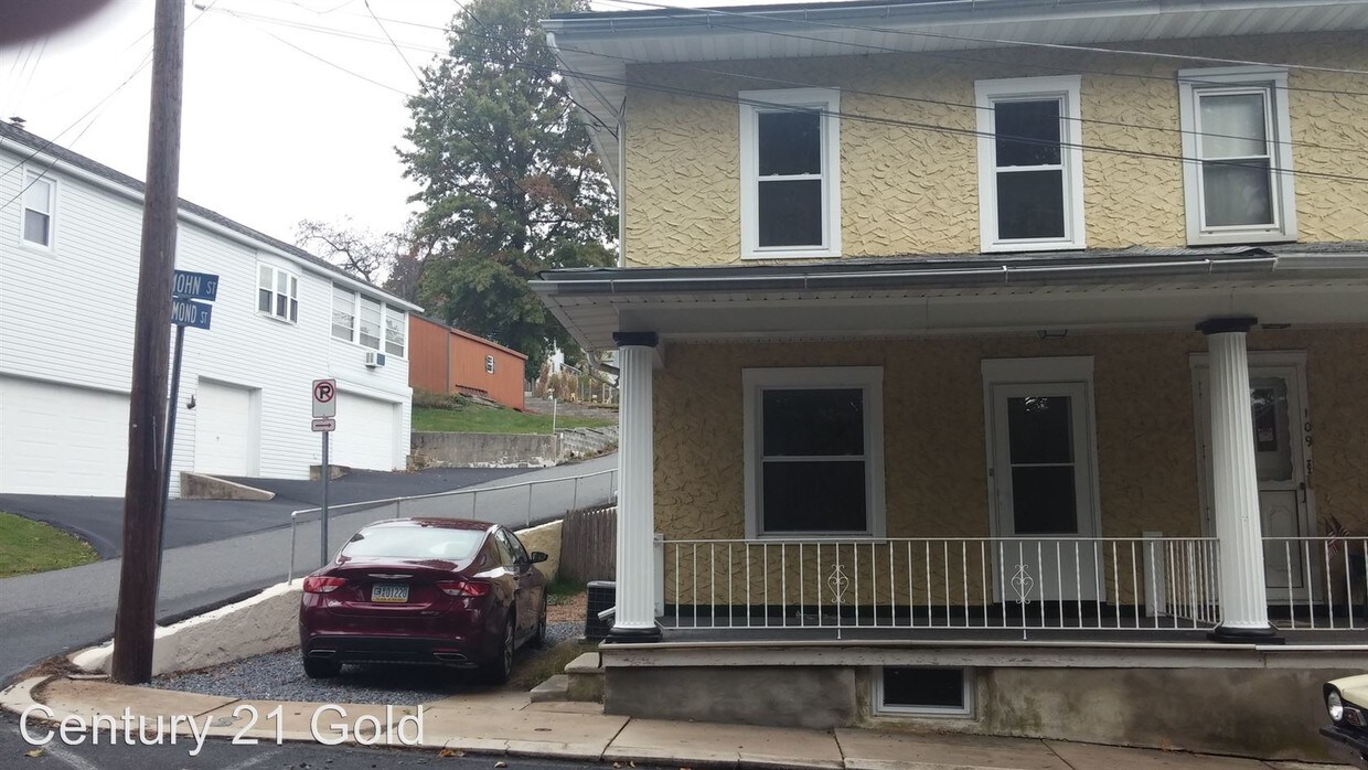111 W Mohn St, Mohnton, PA 19540 House Rental in Mohnton, PA