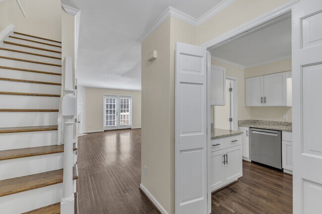 Foto del edificio - 2824 Wayland Dr