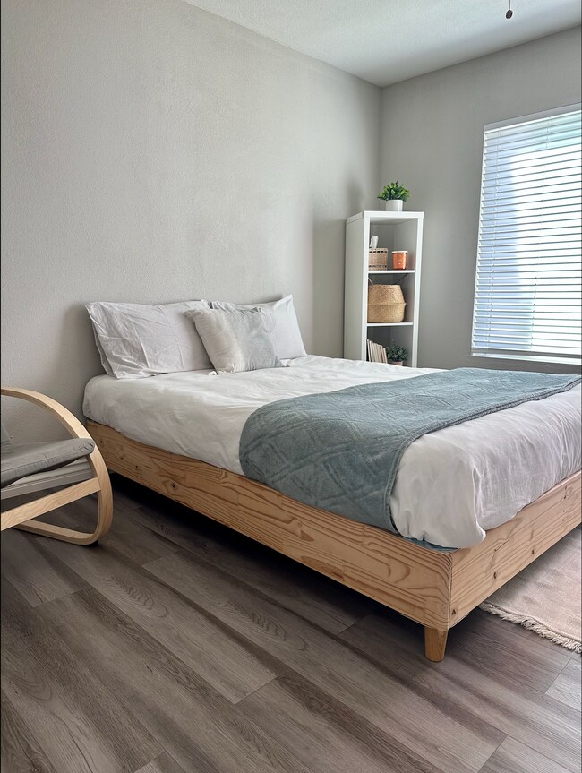 Master bedroom 2a - 874 S Rancho Santa Fe Rd