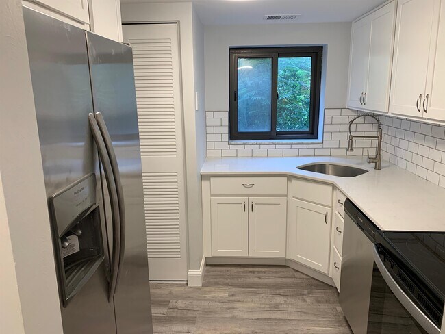 Photo - 3457 Evergreen Rd Apartment