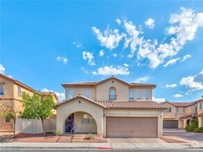 Building Photo - 949 Medina De Leon Ave