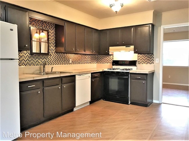 Foto del edificio - 3 br, 1.5 bath House - 1304 Sunset Dr.