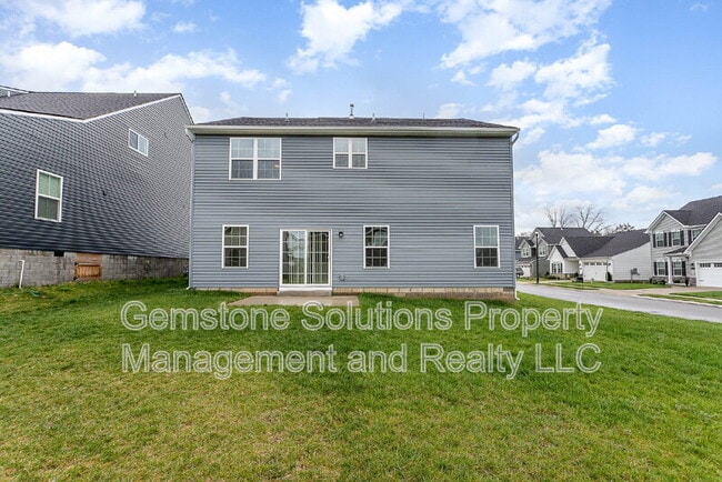 Building Photo - 3301 Somerset Ln