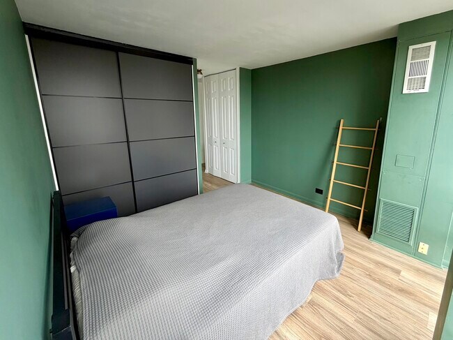 Foto del edificio - 1660 N La Salle Dr