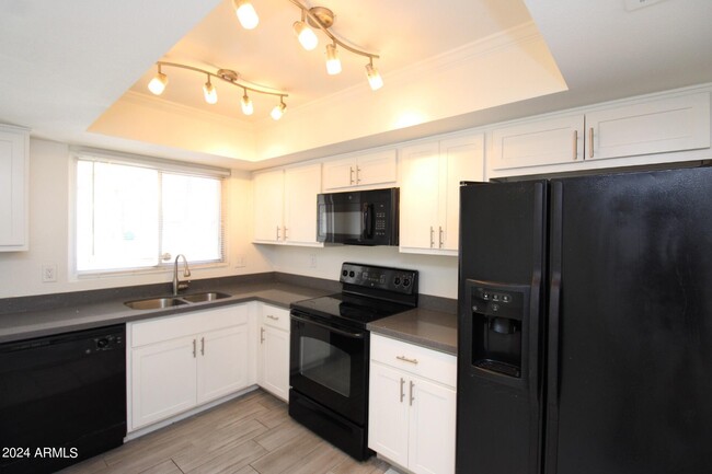 Foto del edificio - 6536-6543 N 43rd Ave