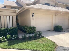 Building Photo - 16913 Waterbend Dr