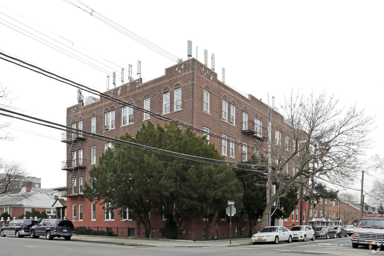 Foto principal - 109-05 120th Street