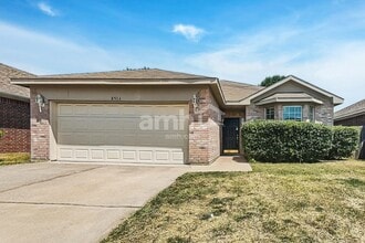 Building Photo - 8516 Rainy Lake Dr