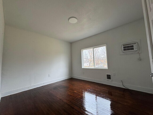 Foto del edificio - 542 N Scott St