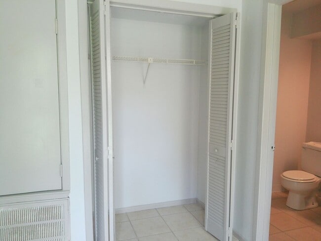 Foto del edificio - 2309 Capitan Dr