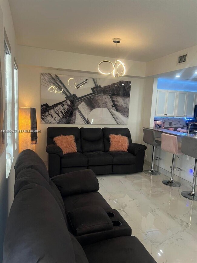 Foto del edificio - 11501 NW 89th St