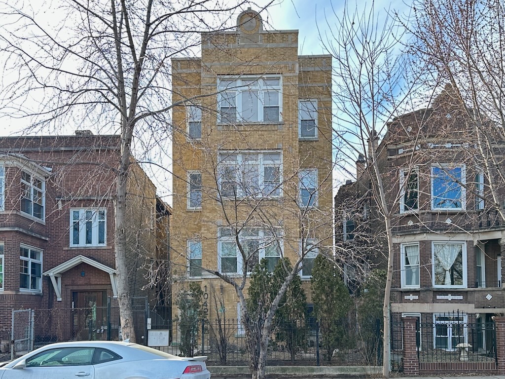 Primary Photo - 1042 042 N Kedzie Unit I