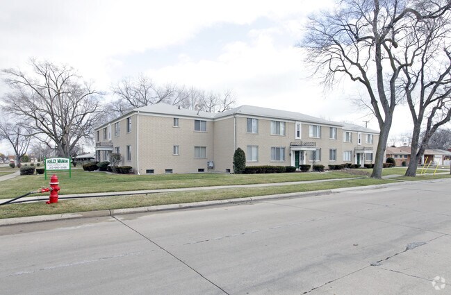 Kelly Manor Apartments Eastpointe Mi Primary Photo Kelly Manor