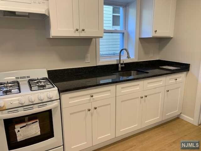 Building Photo - 76 Grant St