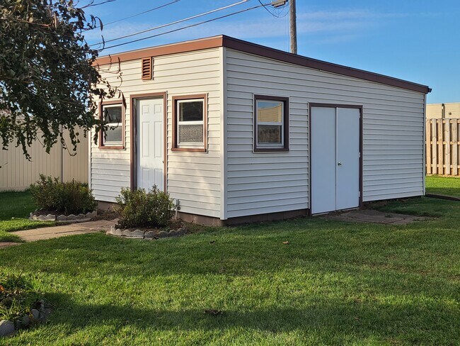 Shed - 1397 County Road SS