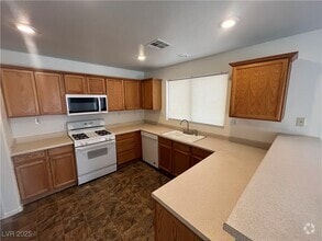 Building Photo - 5406 Peony Ct