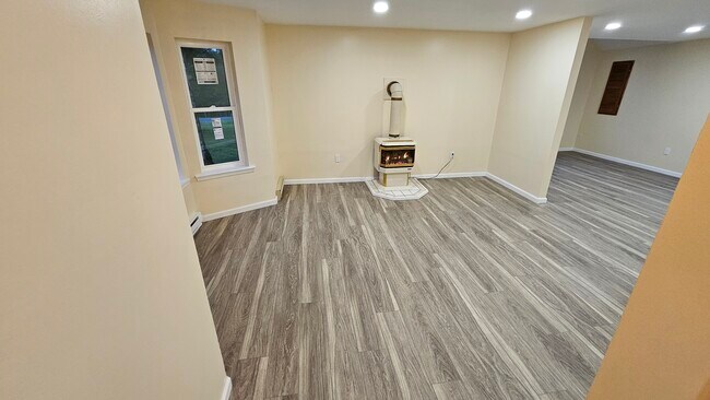 Foto del edificio - 204 Martha Ln