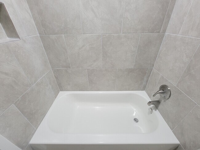 Foto del edificio - 3121 Proswimmer St