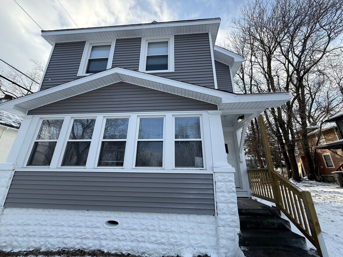 Foto principal - 2136 Fox Ave