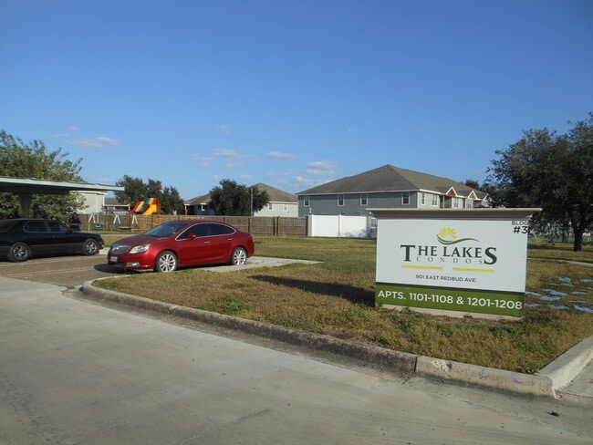 Access - 901 E Redbud Ave