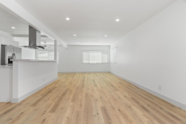Building Photo - 8210 Pershing Dr