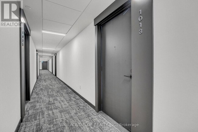 Photo du bâtiment - 28 Eastern Ave