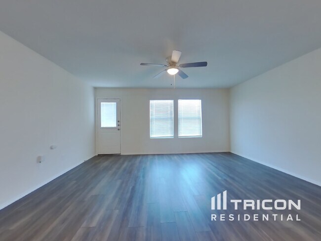 Building Photo - 432 Blue Crow Ln