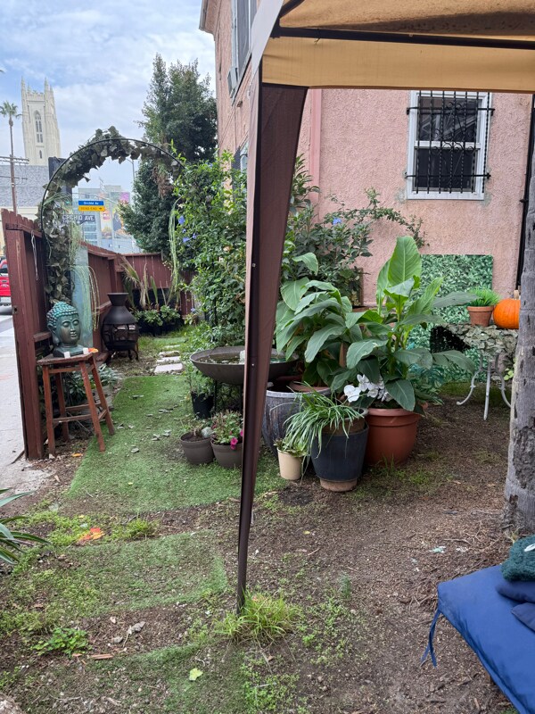 Foto del edificio - 1781 Orchid Ave