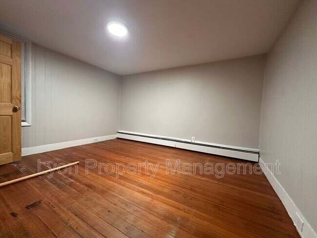 Building Photo - 84 Spring St