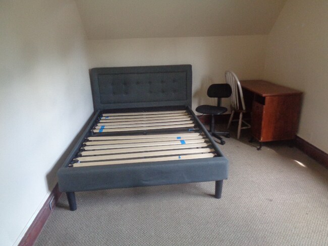 Foto del edificio - 803 Dewey Ave