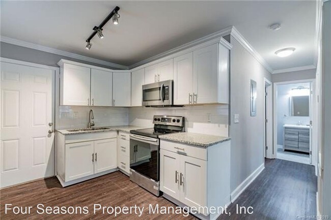 Building Photo - 2 br, 1 bath House - 2213 Kennesaw Drive