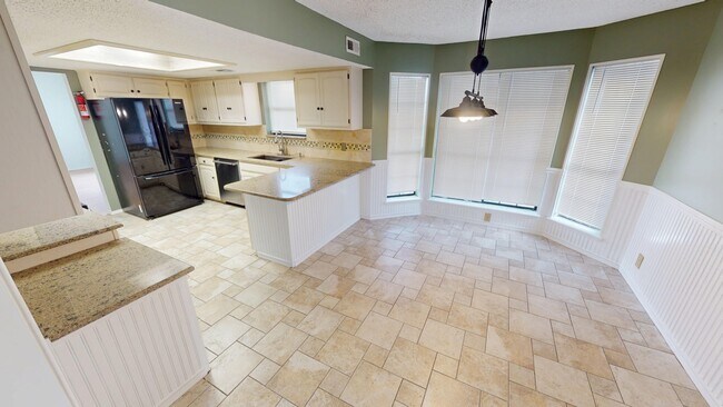 Foto del edificio - 7535 S Trenton Pl