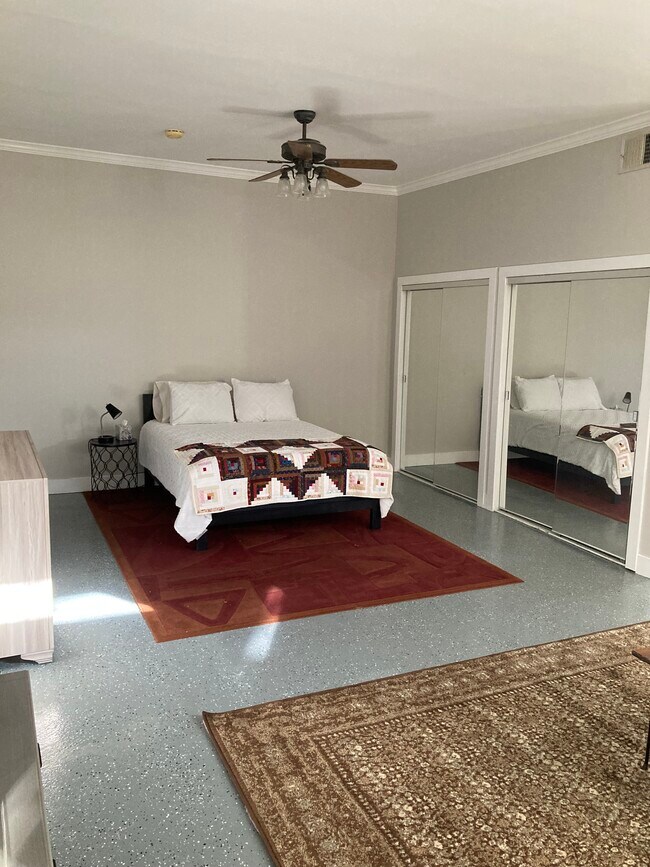 Bedroom - 1615 Pomona St