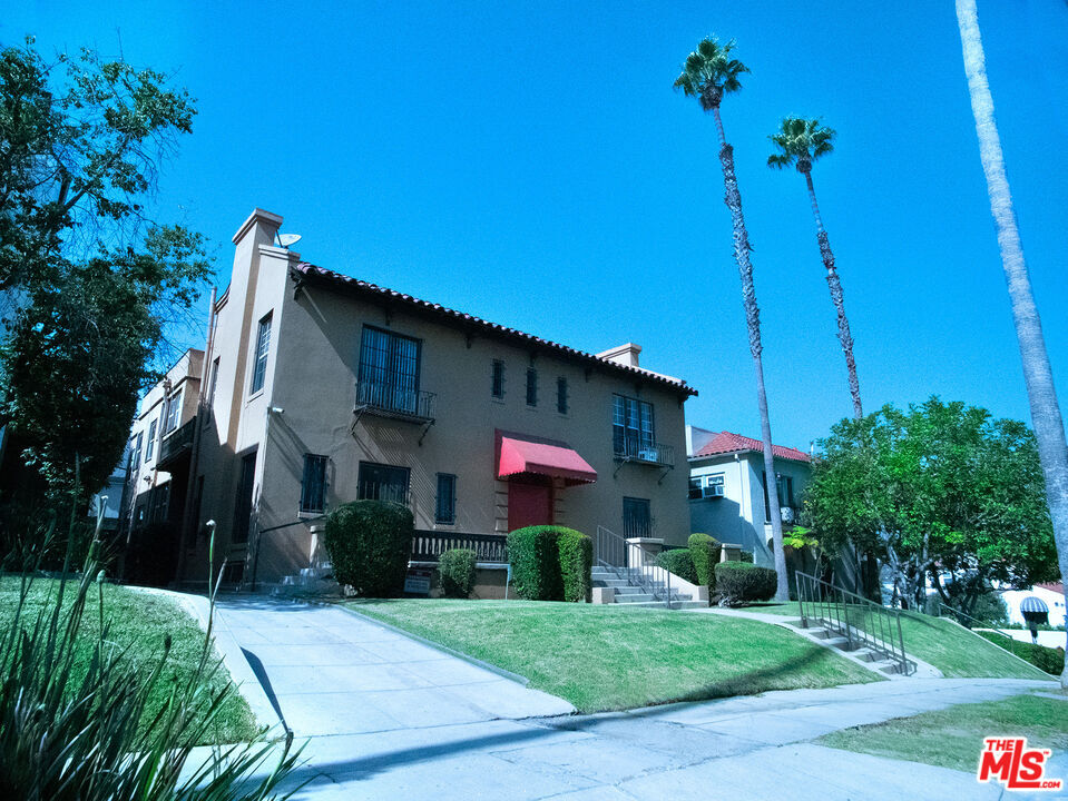 1107 3rd Ave Unit 4, Los Angeles, CA 90019 - Room for Rent in Los ...