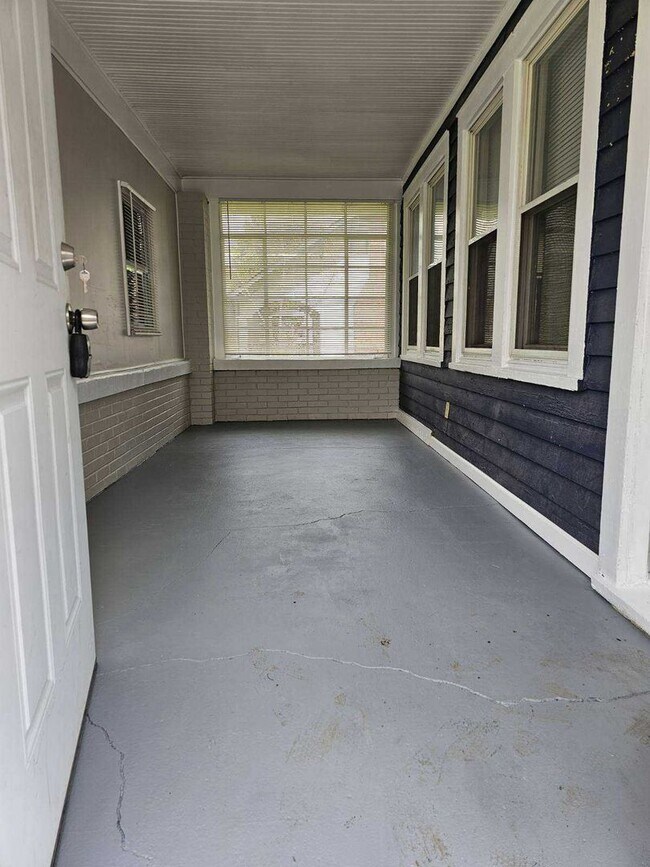 Photo - 1 bed 1 bath House