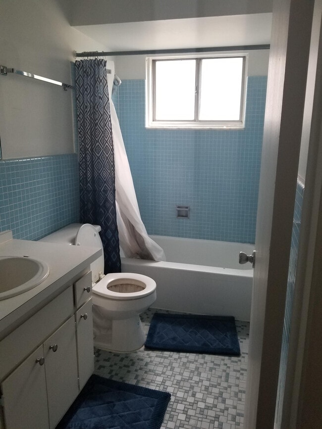 Foto del edificio - 1820 Axtell Dr