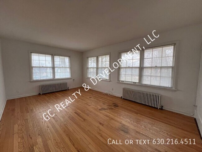 Foto del edificio - ***PRIME LOCATION - WALK TO DOWNTOWN ST. C...