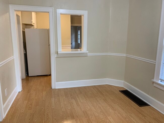 Foto del edificio - 2306 24th St NE