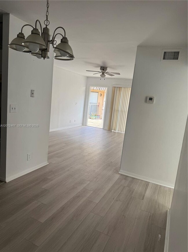 Building Photo - 10916 Royal Palm Blvd