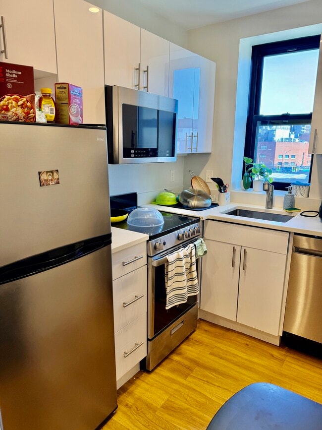 Building Photo - 833-835 Beacon St. Unit 5B