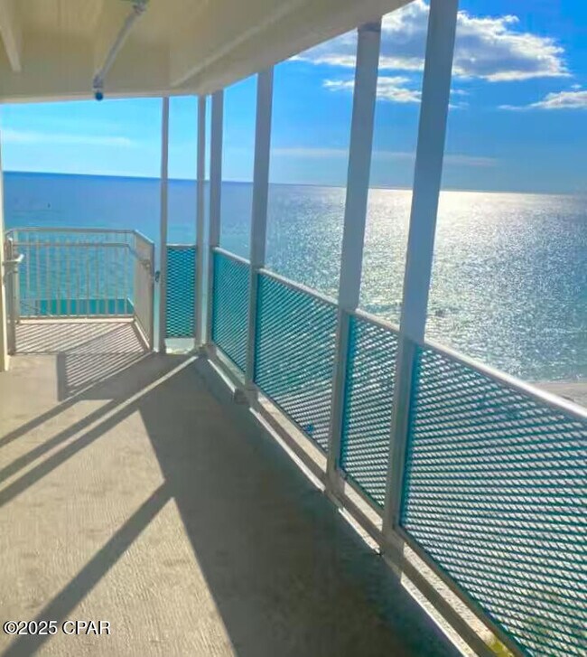 Foto del edificio - 14401 Front Beach Rd