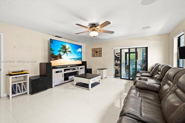 Foto del edificio - 40 NW 119th St